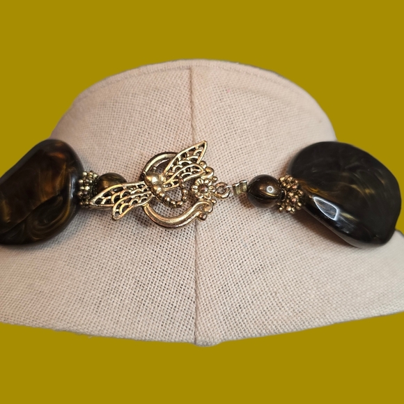 Chunky Lightweight Tortoise Shell Beaded Necklace - Picture 5 of 6